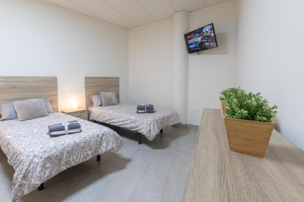 El Puente Holiday Home I- Airport 8,1K Ingenio Luaran gambar